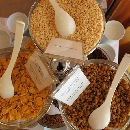 Warm Flat In The Heart Of - Beahost Μπιμπιόνε