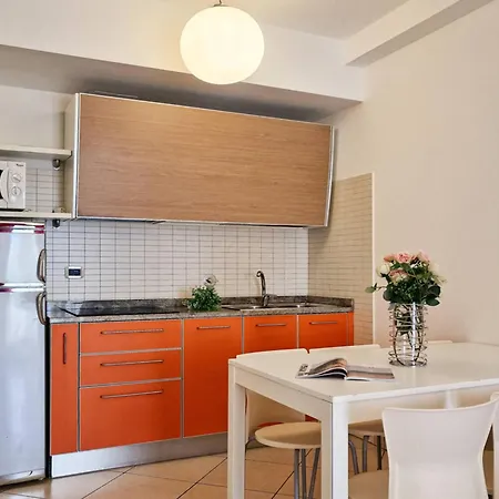 Warm Flat In The Heart Of - Beahost