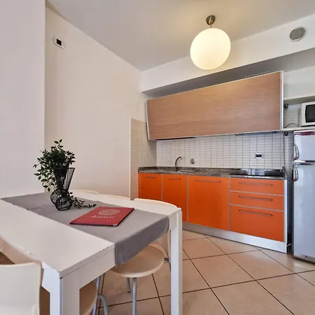 Warm Flat In The Heart Of - Beahost Διαμέρισμα